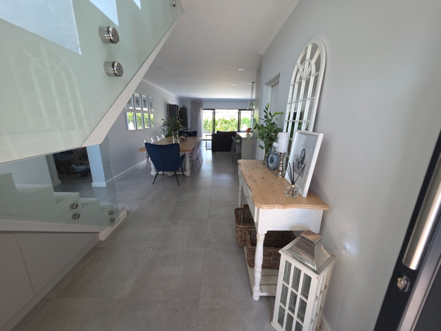 4 Bedroom Property for Sale in Sandown Western Cape